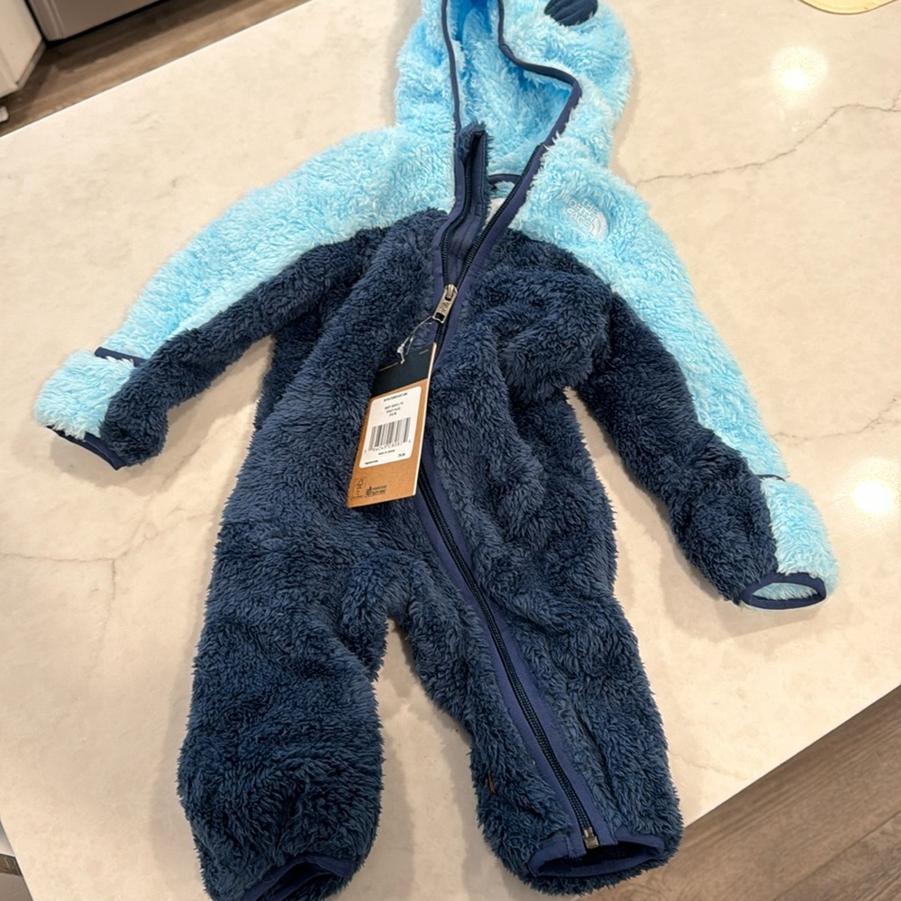 Northface snow suit